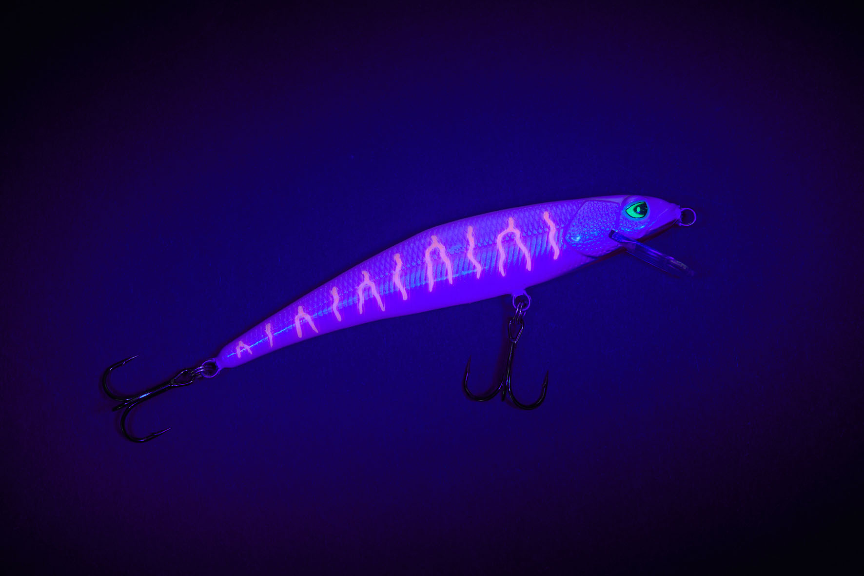 MK Adventure UV Booster 2.0 Albino 11cm, Tauchtiefe 1,3m